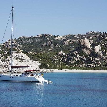 La Maddalena Hotel & Yacht Club ภายนอก รูปภาพ