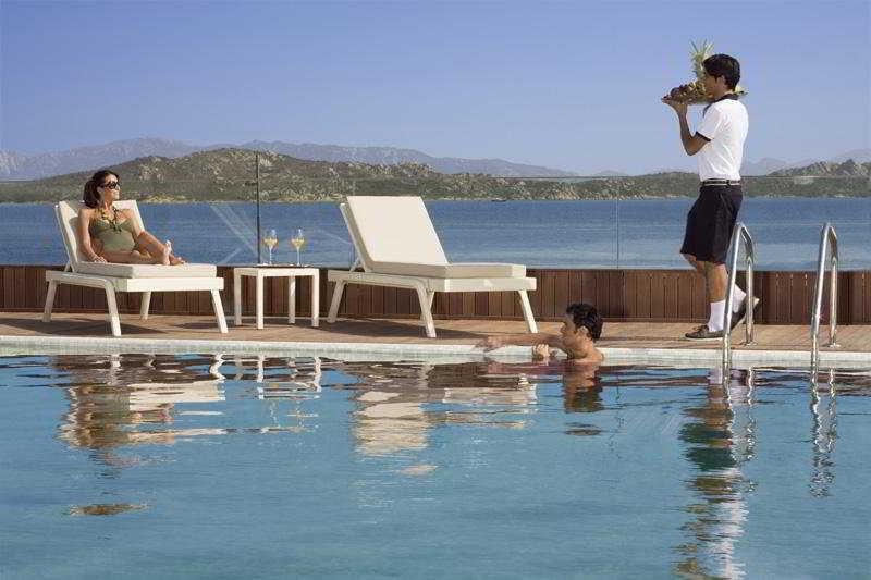 La Maddalena Hotel & Yacht Club ภายนอก รูปภาพ