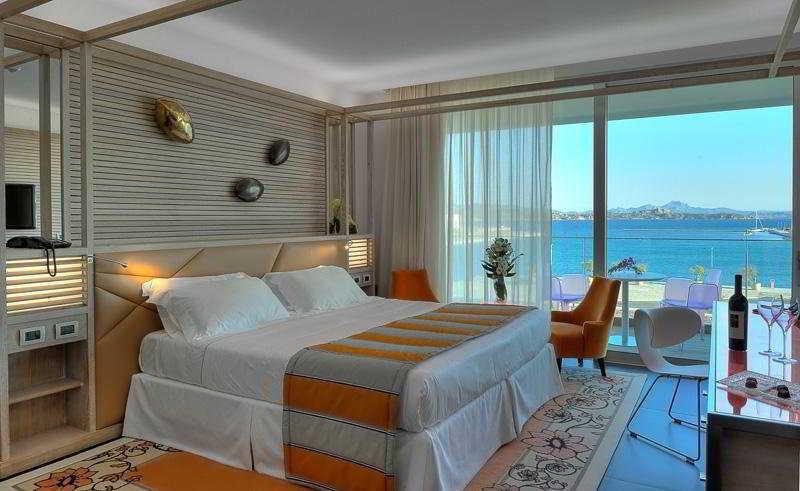 La Maddalena Hotel & Yacht Club ภายนอก รูปภาพ